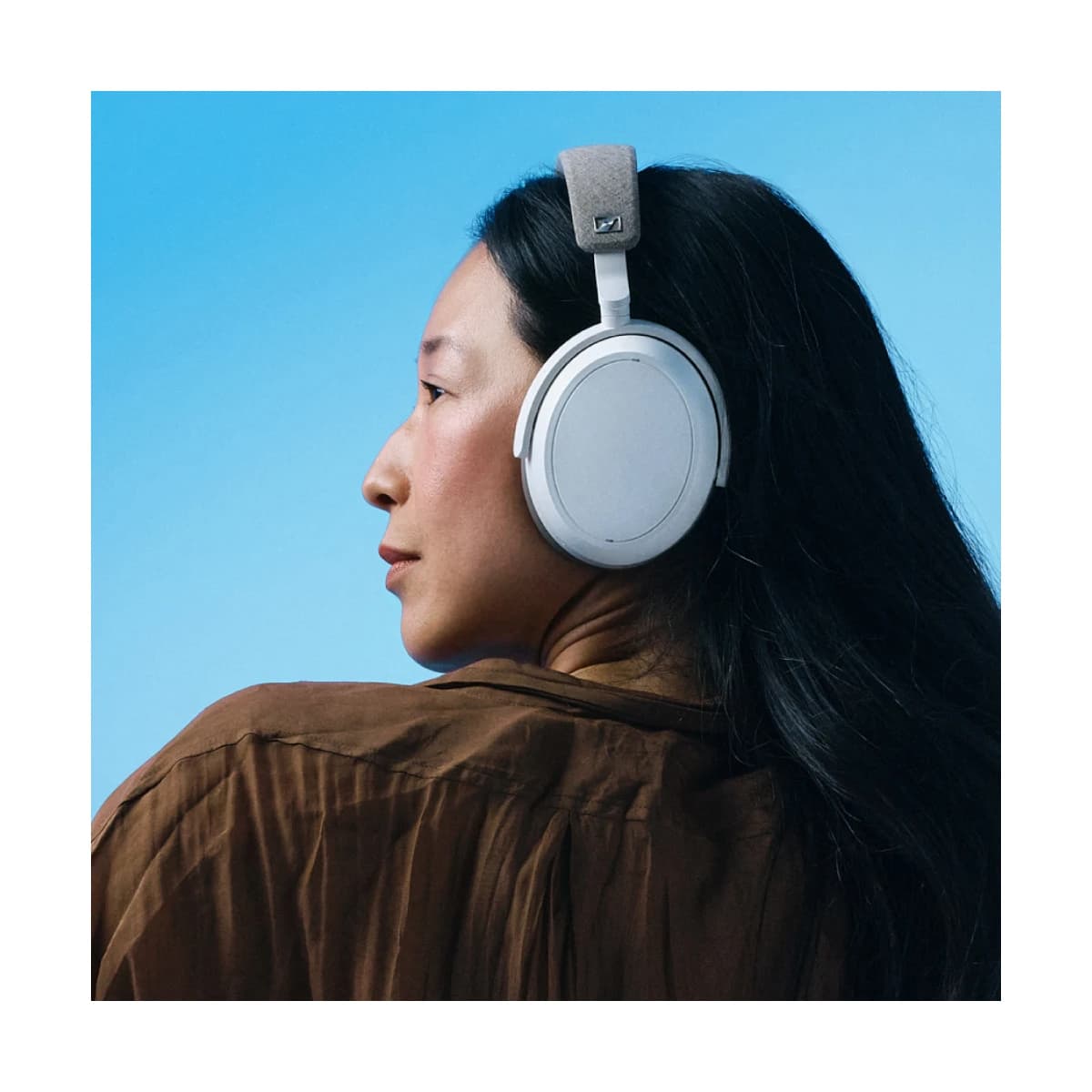 Audífonos Sennheiser/ Momentum 4/ Inalámbrico/ Con Cancelación de Sonido/ Negro